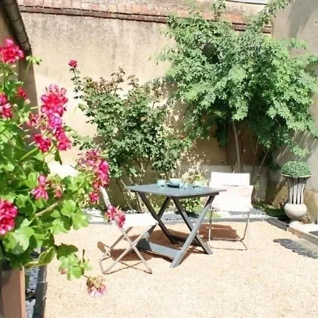 Moulins, 2 Pieces, 2 Personnes - Fr-1-489-282 Apartmán